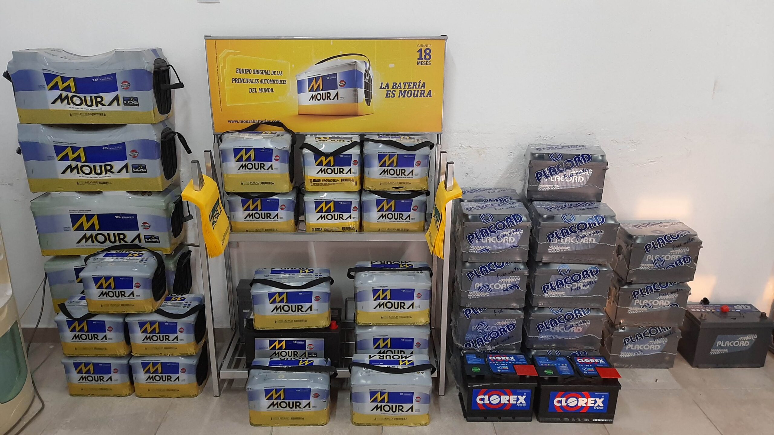 Stock de baterias AGM en Baterias Peiro