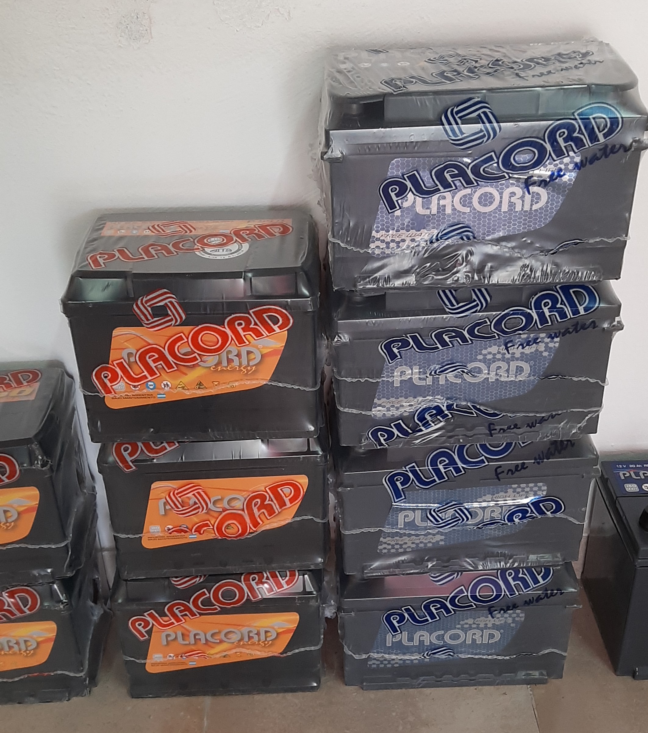 Instalación batería a domicilio Córdoba Baterías Peiró servicio técnico