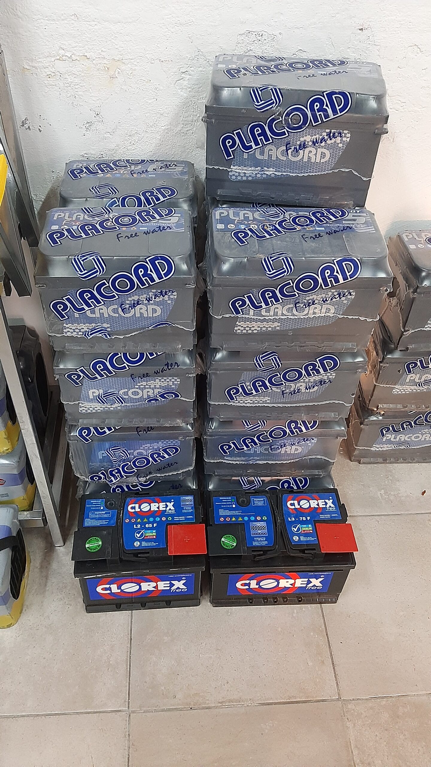 Stock mayorista para distribuidores de baterías Moura y Sermat en Argentina